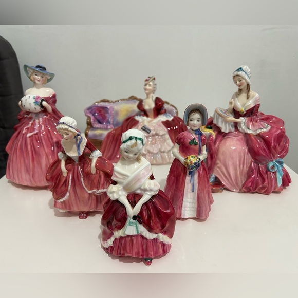 Royal Doulton Vintage Figurine Genevieve - Picture 6 of 6